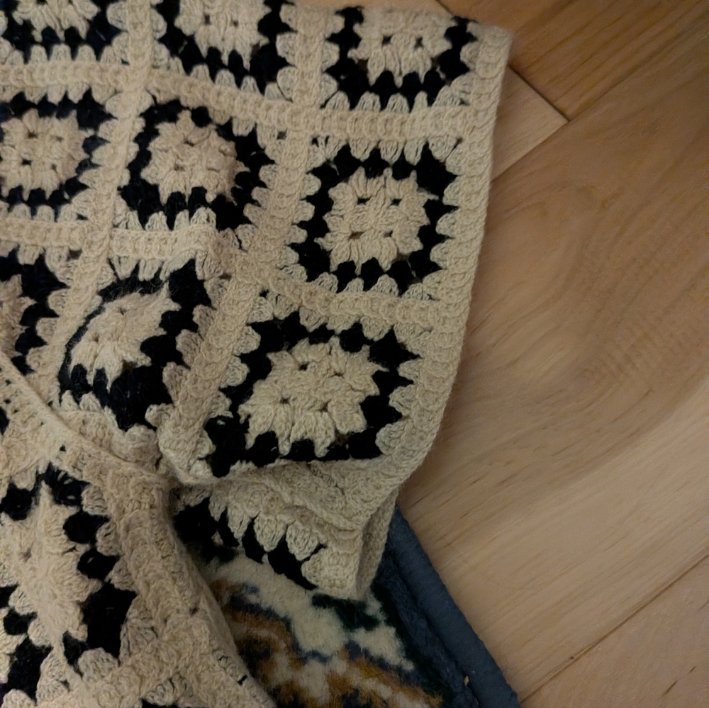 Sumwon Granny Square Black And Tan Cardigan/Button Down Shirt M - Picture 4 of 9